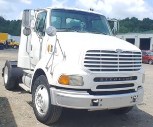 2000 Sterling Tractor 6